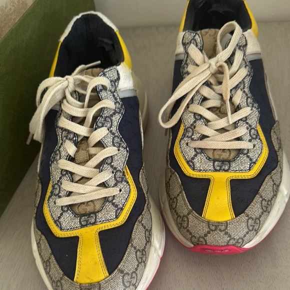 Gucci Yellow and Black Sneakers - Picture 6 of 9